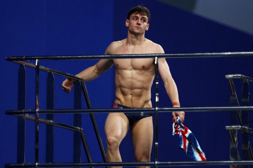 Как продолжается церемония открытия Олимпиады, все кто-то хочет увидеть Том Дейли